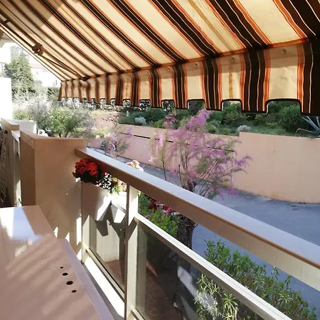 Apartamento F2 Piscine à St Raphaël